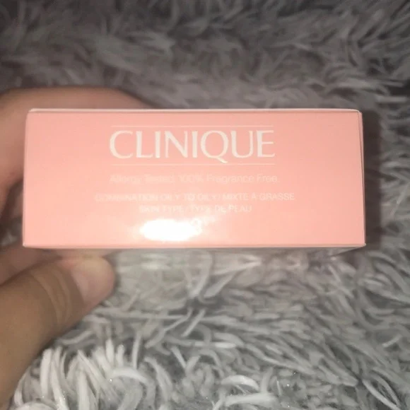 Clinique mini travel skin type 3 set - Picture 7 of 7